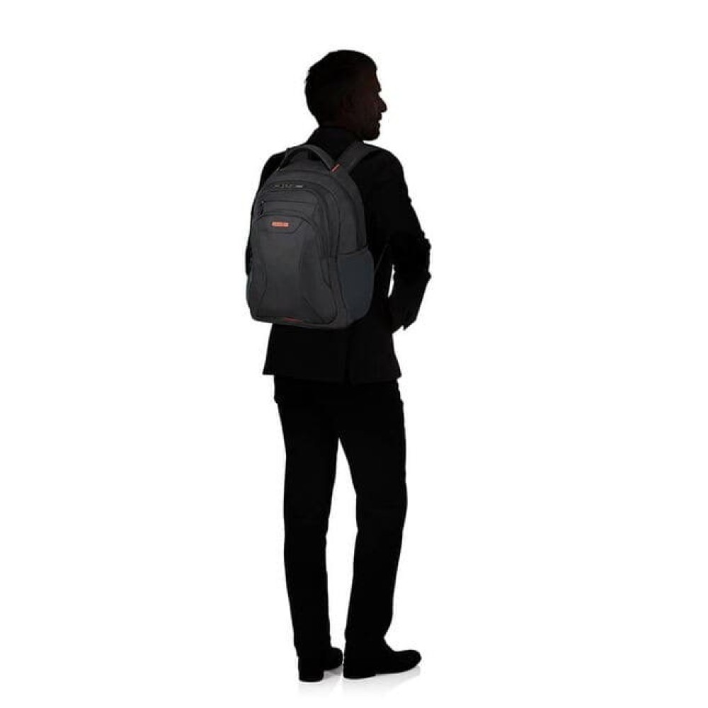 Раница American Tourister 39.6cм/15.6″ At Work - черен/оранжев Раница American Tourister 39.6cм/15.6″ At Work - черен/оранжев