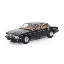 JAGUAR DAIMLER XJ6 (XJ40) - EBONY BLACK