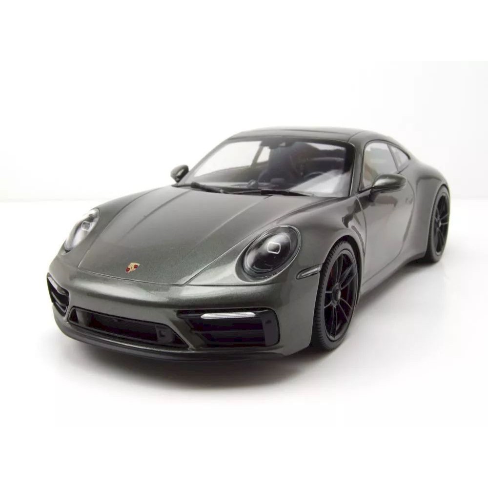 PORSCHE 911 CARRERA 4 GTS - 2020 - GREEN METALLIC PORSCHE 911 CARRERA 4 GTS - 2020 - GREEN METALLIC