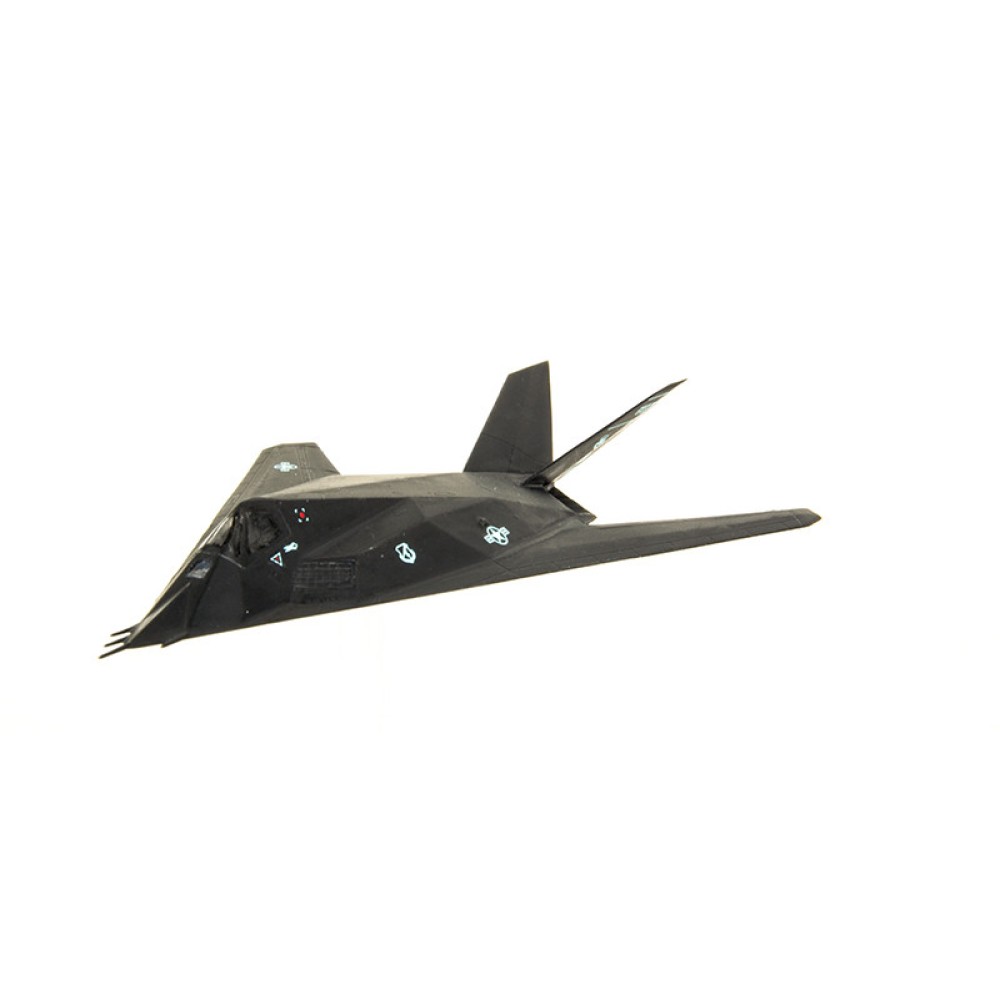 1:144 Стелт - изтребител на САЩ F-117A Nighthawk 1:144 Стелт - изтребител на САЩ F-117A Nighthawk