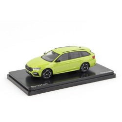 Skoda Octavia IV Combi RS (2020) - Green Mamba