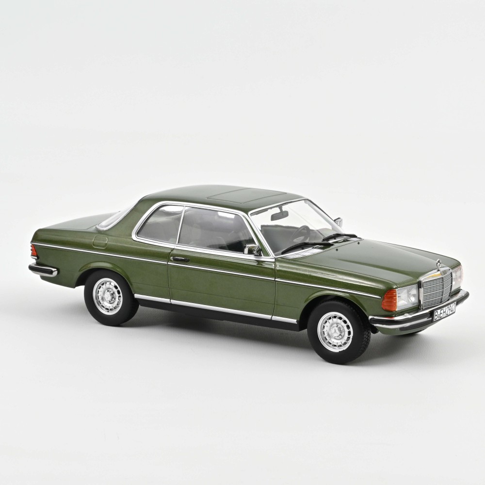 Mercedes-Benz 280 CE 1980 - Green metallic Mercedes-Benz 280 CE 1980 - Green metallic