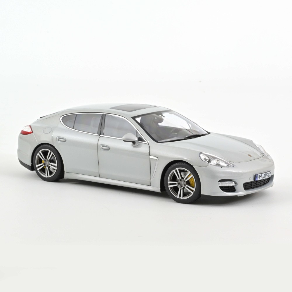 Porsche Panamera Turbo 2009 Silver Porsche Panamera Turbo 2009 Silver