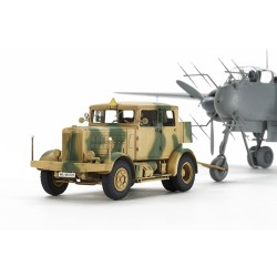 1:48 Германски влекач SS-100 (German Heavy Tractor SS-100) - 1 фигура