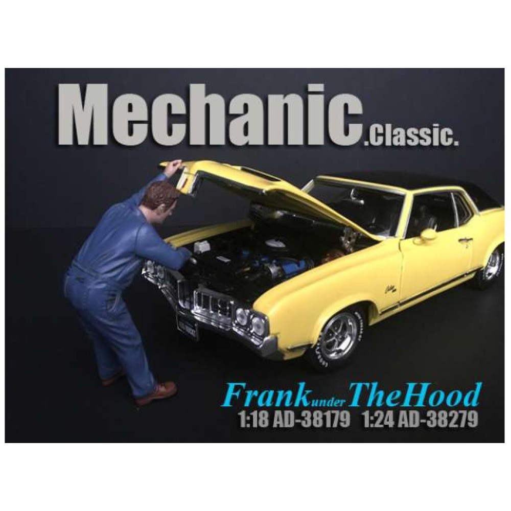Умалена фигура - Механик със син гащеризон (ECHANIC FRANK UNDER THE HOOD) (1:24)