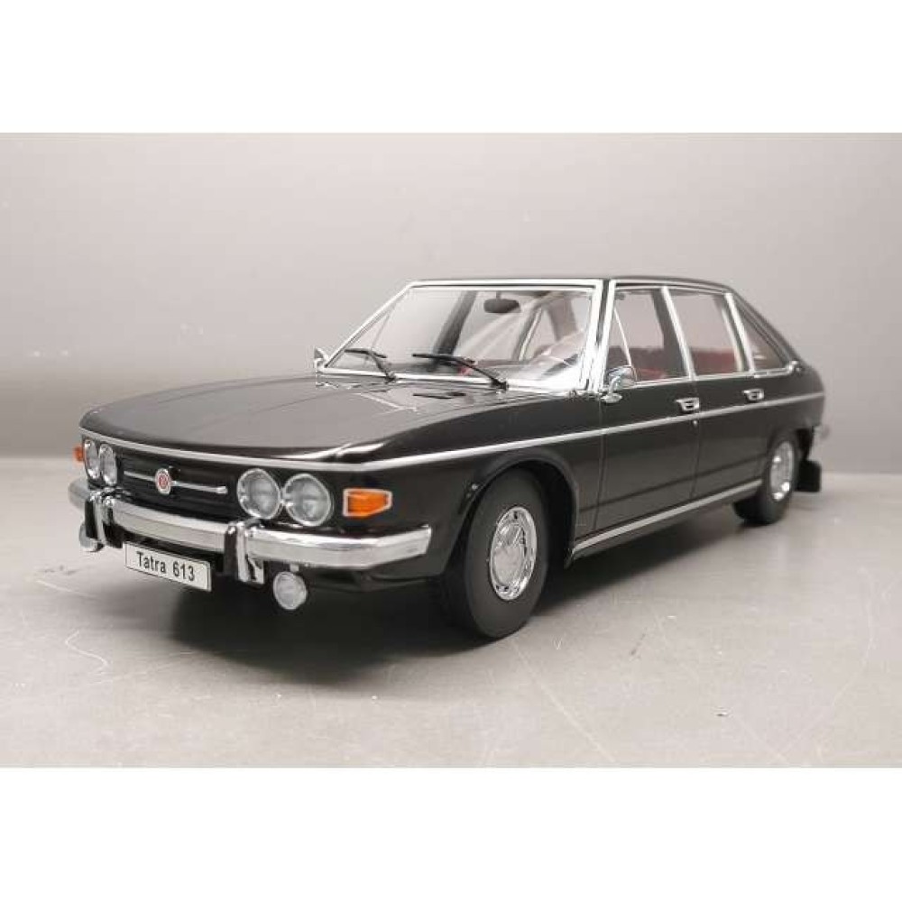 Tatra 613, 1979, black Tatra 613, 1979, black