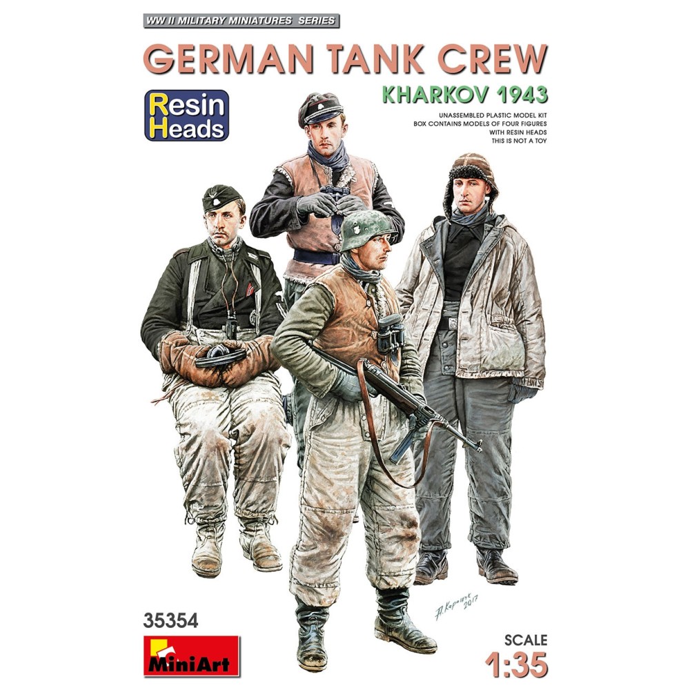 1:35 Германски танков екипаж, Краков, 1943-та (4 фигури с глави от смола) 1:35 Германски танков екипаж, Краков, 1943-та (4 фигури с глави от смола)