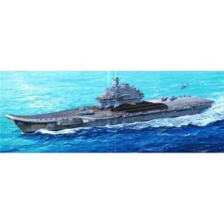 1:350 Съветски самолетоносач "Адмирал Кузнецов" (USSR Admiral Kuznetsov)