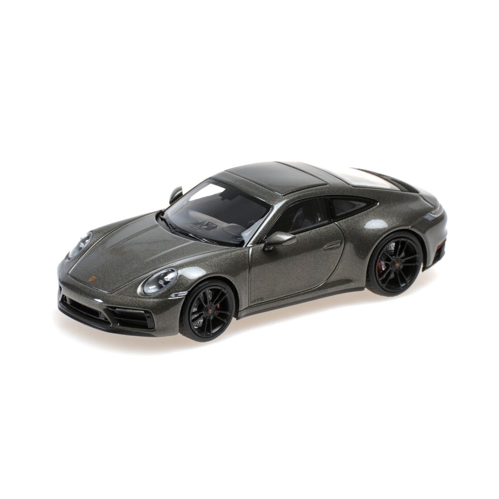 PORSCHE 911 (992) CARRERA 4 GTS – 2019 – GREEN METALLIC PORSCHE 911 (992) CARRERA 4 GTS – 2019 – GREEN METALLIC