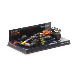 ORACLE RED BULL RACING RB18 – VERSTAPPEN – WINNER JAPANESE GP 2022 – W/PITBOARD – WORLD CHAMPION - L.E. 1248 pcs.