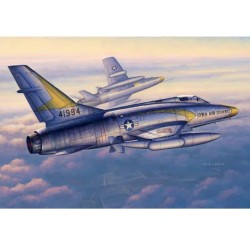 1:48 Американски изтребител Норт Американ Ф-100С Супер Сейбър (F-100C Super Sabre)