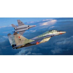 1:72 Руски изтребител МИГ-29 УБ Фулкрум изделие 9.51 (MIG-29UB Fulcrum (Izdeliye 9.51))