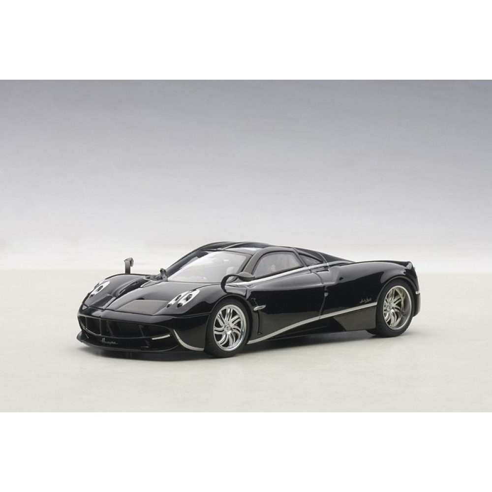 Pagani Huayra (black/silver stripes) 2011 Pagani Huayra (black/silver stripes) 2011