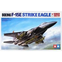 1:32 Американски изтребител Макдонъл Дъглас Ф-15Е Страйк Ийгъл (McDonnell Douglas F-15E Strike Eagle) - 2 фигури