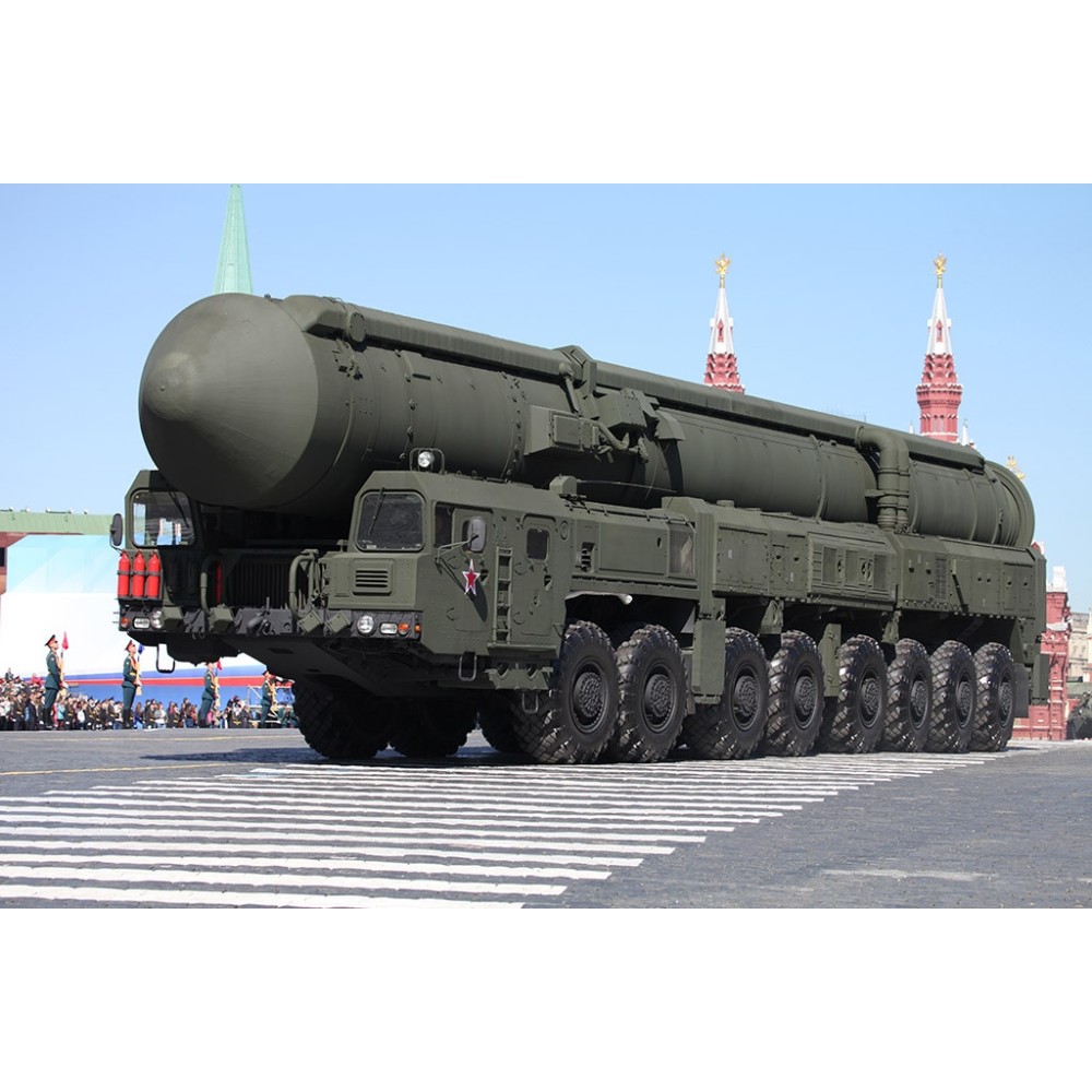 1:35 Междуконтинентална балистична система 15U175 TEL RS-12M1 Topol-M 01082 1:35 Междуконтинентална балистична система 15U175 TEL RS-12M1 Topol-M 01082