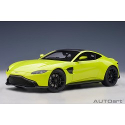Aston Martin Vantage 2019 (lime essence) (composite model/full openings)