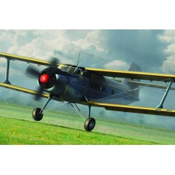1:48 Лек многоцелеви транспортен самолет Антонов Ан-2М (Antonov An-2M) с включени български декали