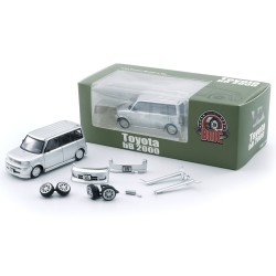 Toyota 2000 bB Silver (LHD)