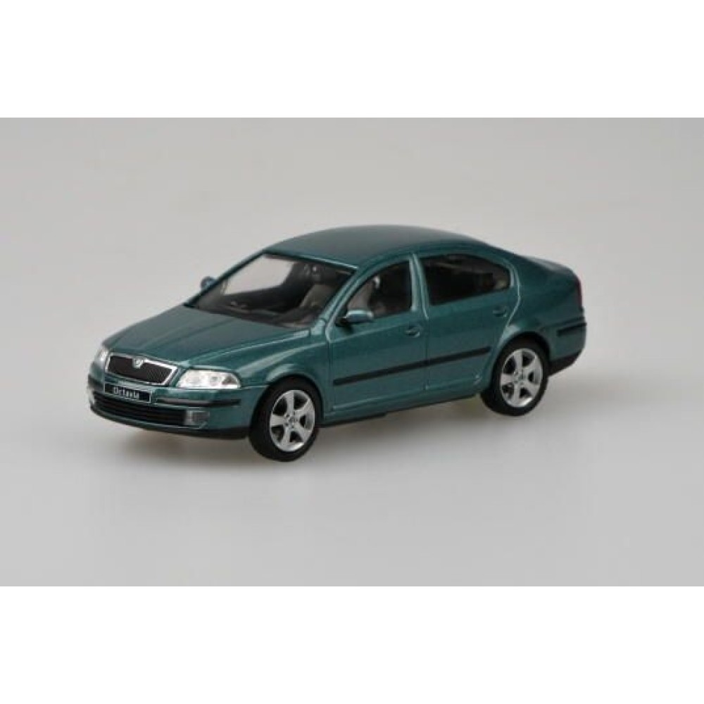 Skoda Octavia II (2004) - Green Island Metallic Skoda Octavia II (2004) - Green Island Metallic