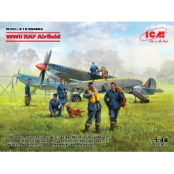 1:48 Летище на RAF от Втората световна война (Spitfire Mk.IX, Spitfire Mk.VII, RAF пилоти и наземен персонал (7 фигури))