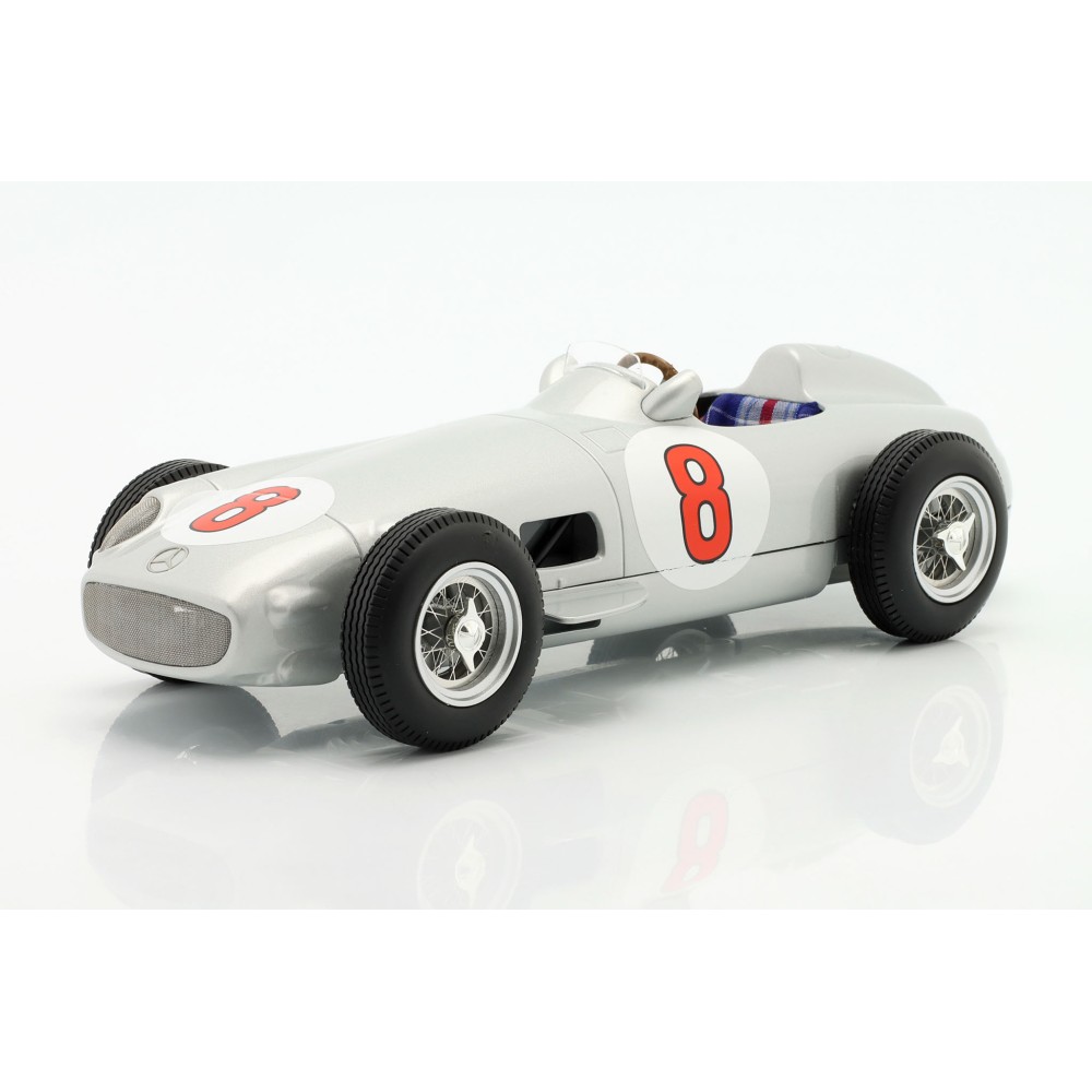 Juan Manuel Fangio, Mercedes-Benz W196 #8, World Champion Formula 1, 1955 Juan Manuel Fangio, Mercedes-Benz W196 #8, World Champion Formula 1, 1955