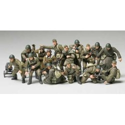 1:48 WWII Russian Infantry and Tank Crew Set