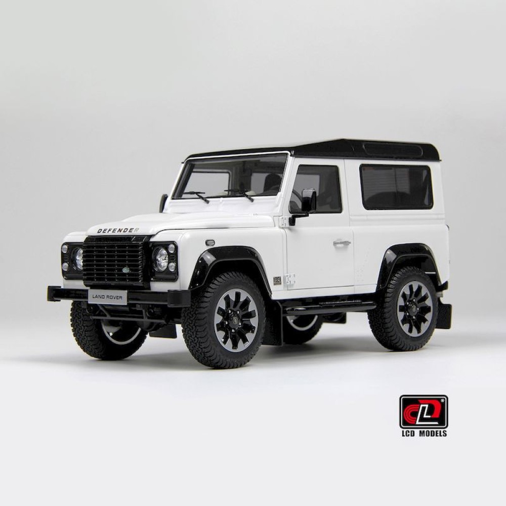 Land Rover Defender 90 works V8 70th Edition (White) 2018 Land Rover Defender 90 works V8 70th Edition (White) 2018