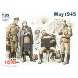 1:35 Май 1945 (4 фигури - 1 офицер, 2 войника и  1 жена)