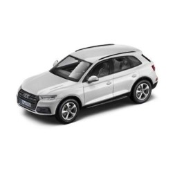 Audi Q5 - Ibis  White