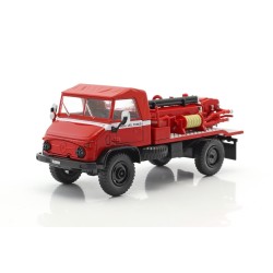 Unimog 404 Firetruck Italy, red