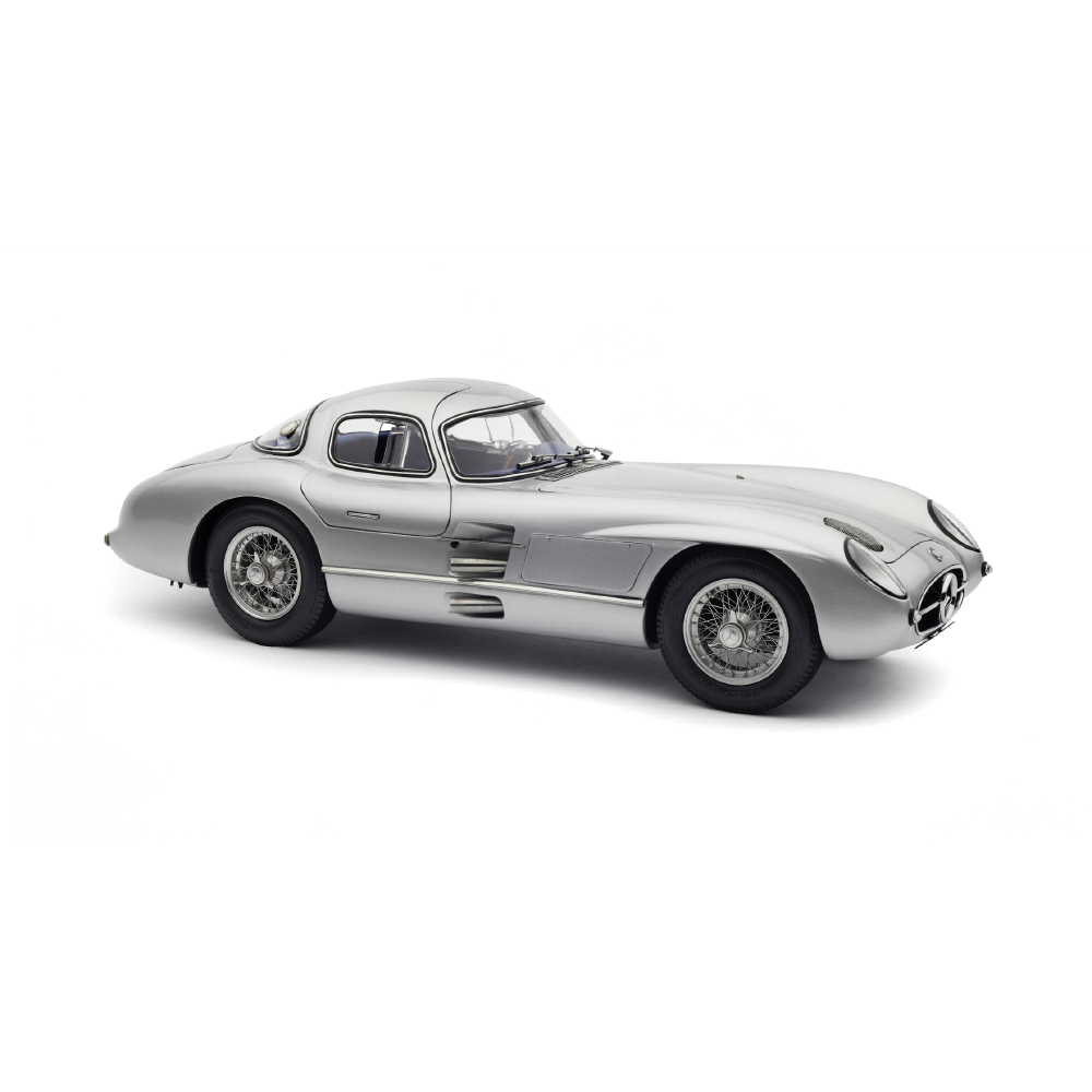 Mercedes-Benz 300 SLR Uhlenhaut- Coupe, 1955 blue interior Mercedes-Benz 300 SLR Uhlenhaut- Coupe, 1955 blue interior